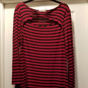 Ladies long sleeve striped shirt with cut out. Size 1X